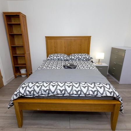 Comfortable Stay In Shirley, Solihull - Room-2 Экстерьер фото