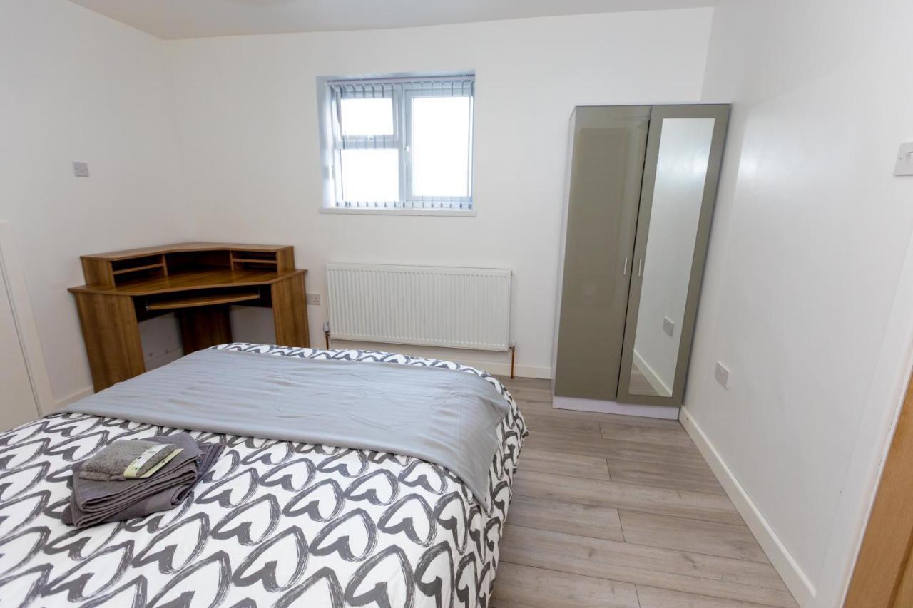 Comfortable Stay In Shirley, Solihull - Room-2 Экстерьер фото