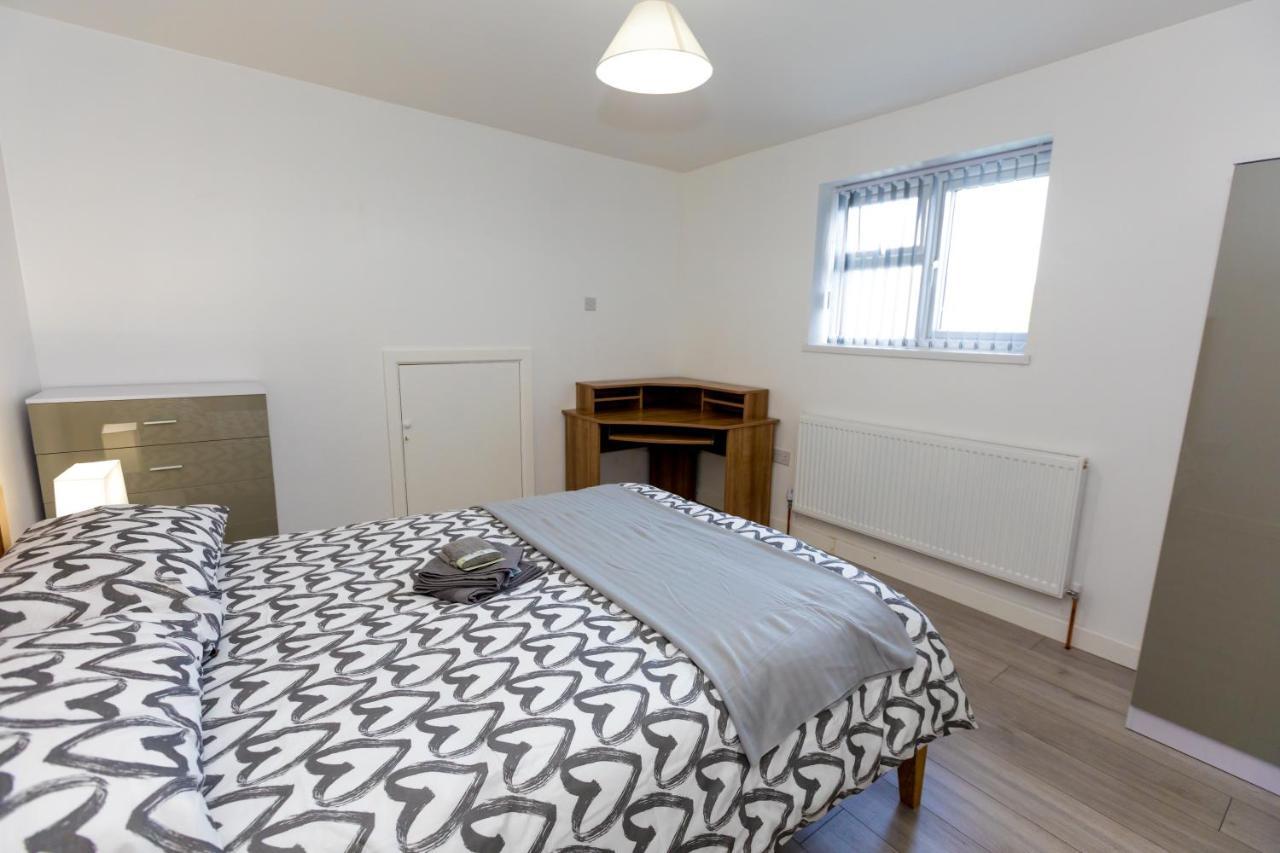 Comfortable Stay In Shirley, Solihull - Room-2 Экстерьер фото