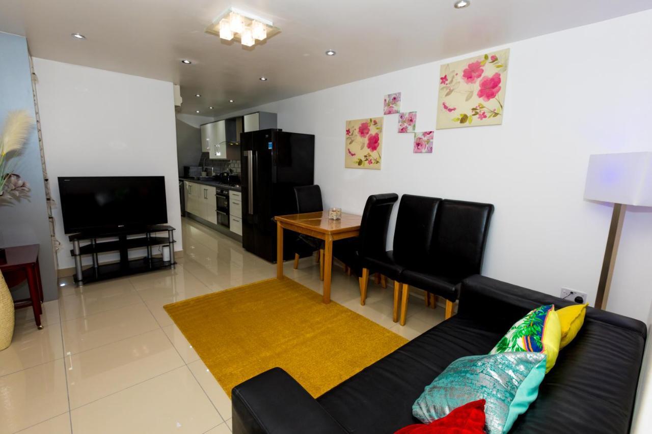 Comfortable Stay In Shirley, Solihull - Room-2 Экстерьер фото