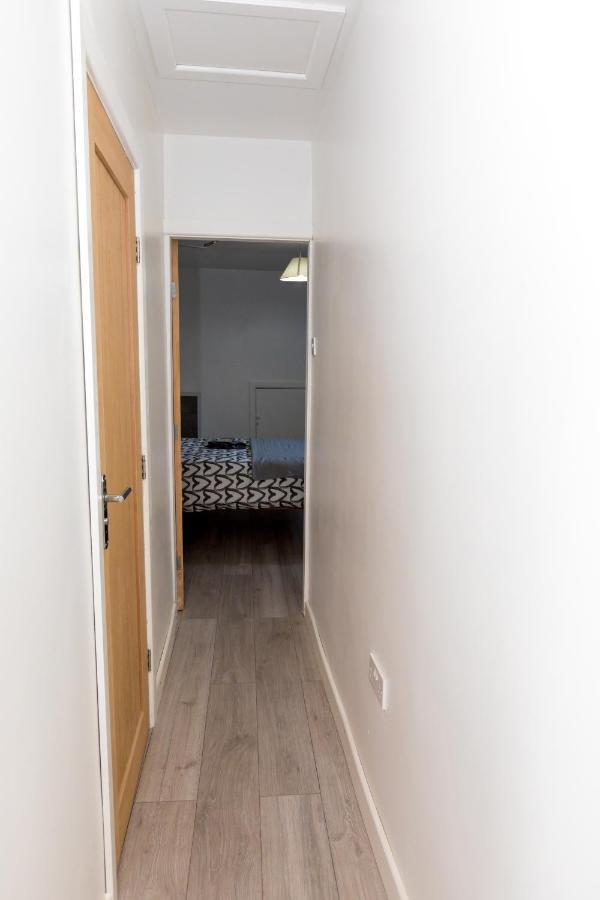 Comfortable Stay In Shirley, Solihull - Room-2 Экстерьер фото